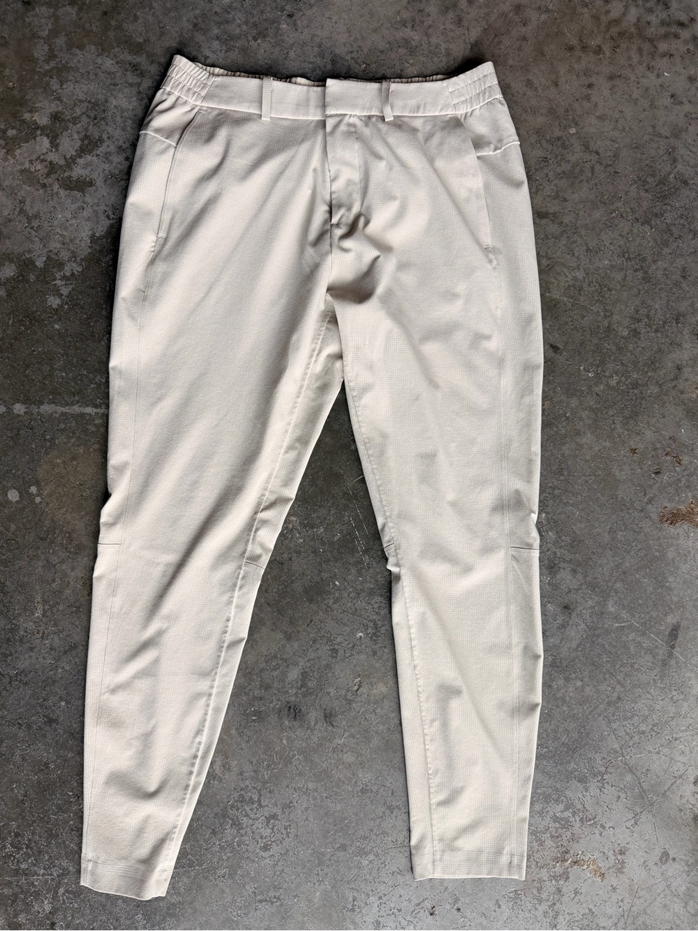 lululemon athletica Men's Slim Chinos in Off-White Cream